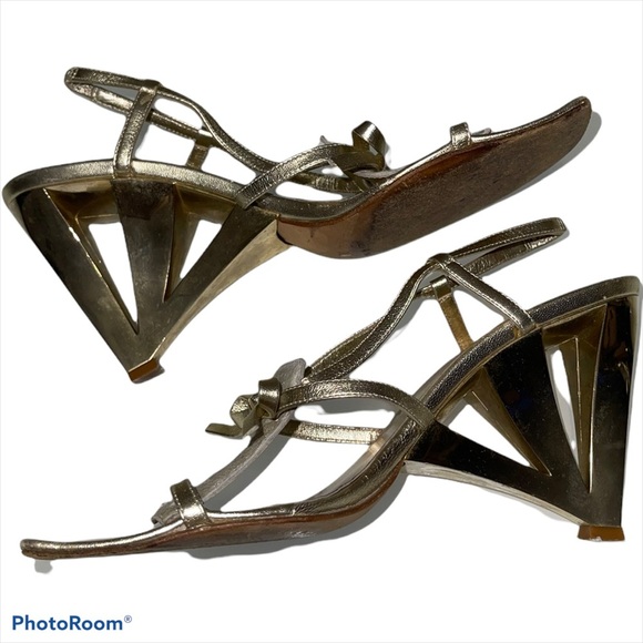 Kate Spade Gold peep toe Heels - Picture 3 of 7